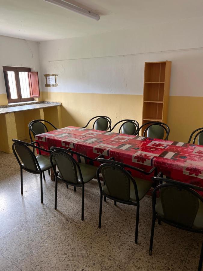 Albergue Municipal Vandrerhjem San Martín del Camino Eksteriør bilde
